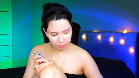 Snapshot of stacygonzales_ chatting on February 2, 2025, 6:37 am Bye bye dear See you on December 3st online show from February 2, 2025, 6:37 am