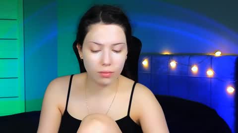 Snapshot of stacygonzales_ chatting on February 4, 2025, 9:28 am Bye bye dear See you on December 3st online show from February 4, 2025, 9:28 am