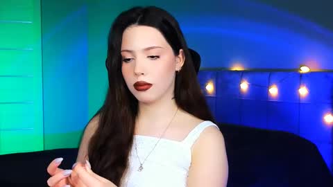 Snapshot of stacygonzales_ chatting on February 26, 2025, 9:32 am Bye bye dear See you on December 3st online show from February 26, 2025, 9:32 am