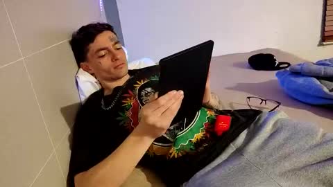 Straightupdownbad online show from November 27, 2025, 6:37 am