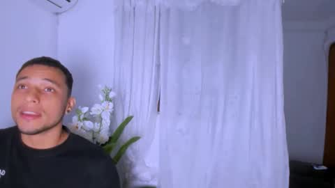 stan_blu online show from November 9, 2025, 8:45 am