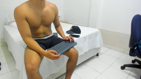 stand_boy01 online show from November 16, 2025, 12:38 am