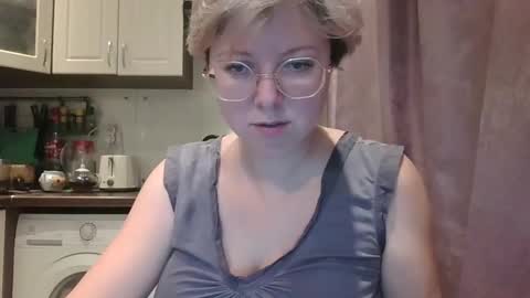 Snapshot of stasya_07 chatting on December 8, 2024, 8:15 pm Stasya online show from December 8, 2024, 8:15 pm