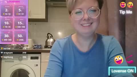 Snapshot of stasya_07 chatting on December 11, 2024, 11:10 pm Stasya online show from December 11, 2024, 11:10 pm