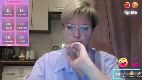 Snapshot of stasya_07 chatting on December 17, 2024, 7:48 pm Stasya online show from December 17, 2024, 7:48 pm