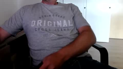 Snapshot of stefan2580 chatting on September 14, 2025, 8:13 am Stefan online show from September 14, 2025, 8:13 am