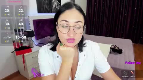 Snapshot of stefanawinter chatting on November 20, 2025, 10:26 am StefanaWinter online show from November 20, 2025, 10:26 am