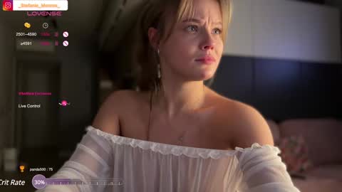 Snapshot of stefanie_collins chatting on February 2, 2025, 11:11 pm Stefanie online show from February 2, 2025, 11:11 pm