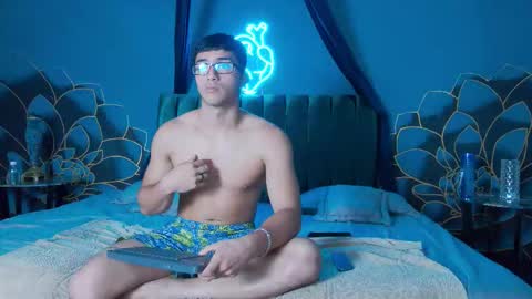 Stefano online show from November 4, 2025, 12:26 pm