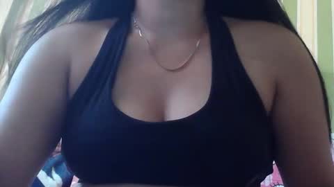 Snapshot of steffani_love chatting on December 15, 2025, 6:39 am steffani_love online show from December 15, 2025, 6:39 am