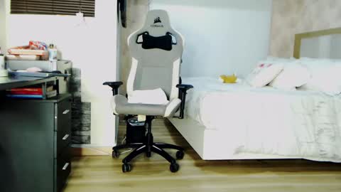 Snapshot of stefi_alizon chatting on March 12, 2025, 3:46 am Zuly online show from March 12, 2025, 3:46 am