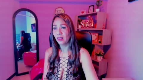 stefy_zea online show from November 28, 2025, 6:54 pm