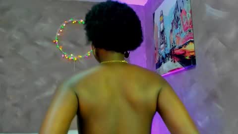 stella online show from November 28, 2025, 9:17 pm