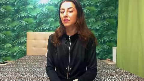 Stella John online show from January 18, 2025, 3:31 am