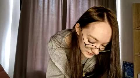 Stella online show from September 10, 2025, 7:19 am