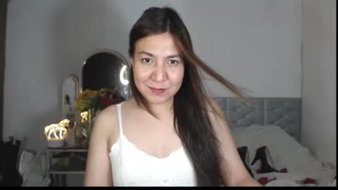 Snapshot of stellahugets chatting on October 11, 2025, 4:27 pm Stella online show from October 11, 2025, 4:27 pm