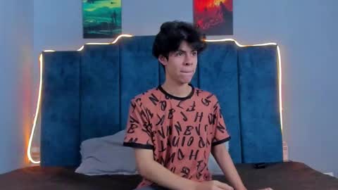 Ethan online show from December 17, 2025, 1:17 pm