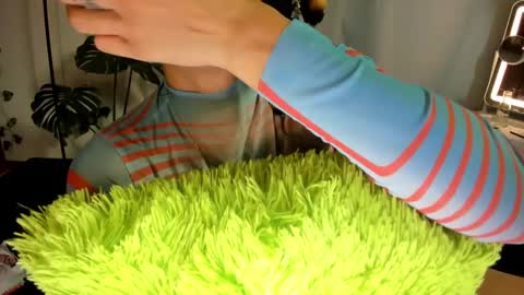 stellart_ online show from March 4, 2025, 5:53 am