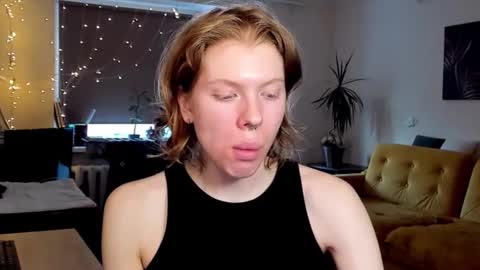 S T E L L A online show from February 19, 2025, 12:55 pm