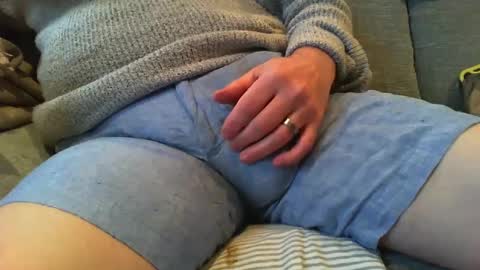 Snapshot of stemee chatting on December 7, 2024, 1:51 pm marriedsecretcrotchwatcher online show from December 7, 2024, 1:51 pm