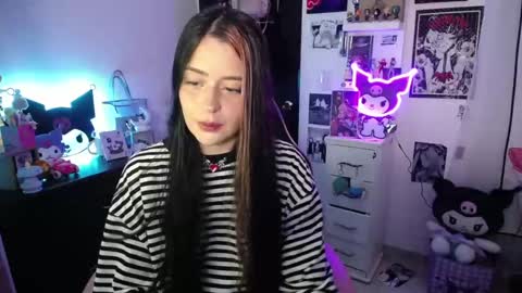 Snapshot of stephani_rousso chatting on February 28, 2025, 7:35 pm joha cosmo online show from February 28, 2025, 7:35 pm