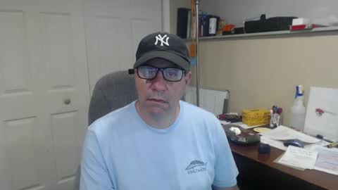 Snapshot of stephenhal9 chatting on September 17, 2025, 12:56 am stephenhal9 online show from September 17, 2025, 12:56 am
