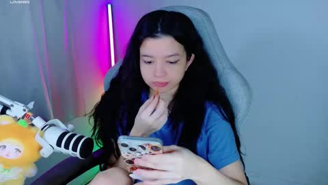 Snapshot of stephybrown chatting on November 17, 2025, 11:21 pm stephy online show from November 17, 2025, 11:21 pm