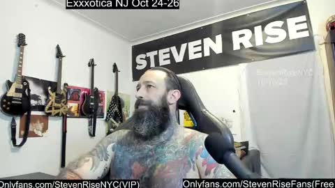Snapshot of stevenrisenyc chatting on October 14, 2025, 1:06 am StevenRiseNYC online show from October 14, 2025, 1:06 am