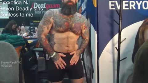 Snapshot of stevenrisenyc chatting on October 26, 2025, 1:22 am StevenRiseNYC online show from October 26, 2025, 1:22 am