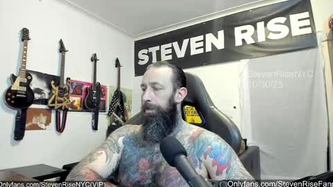 Snapshot of stevenrisenyc chatting on October 31, 2025, 2:56 am StevenRiseNYC online show from October 31, 2025, 2:56 am