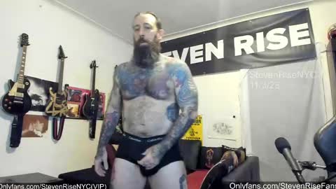 Snapshot of stevenrisenyc chatting on November 4, 2025, 1:27 am StevenRiseNYC online show from November 4, 2025, 1:27 am
