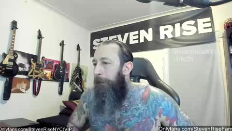 Snapshot of stevenrisenyc chatting on November 5, 2025, 2:11 am StevenRiseNYC online show from November 5, 2025, 2:11 am