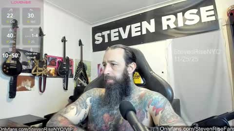 Snapshot of stevenrisenyc chatting on November 26, 2025, 1:28 am StevenRiseNYC online show from November 26, 2025, 1:28 am