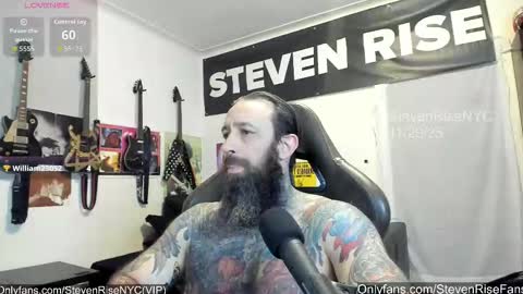 Snapshot of stevenrisenyc chatting on November 30, 2025, 1:31 am StevenRiseNYC online show from November 30, 2025, 1:31 am