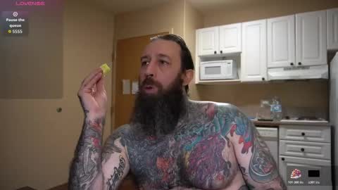 Snapshot of stevenrisenyc chatting on December 4, 2025, 11:57 pm StevenRiseNYC online show from December 4, 2025, 11:57 pm