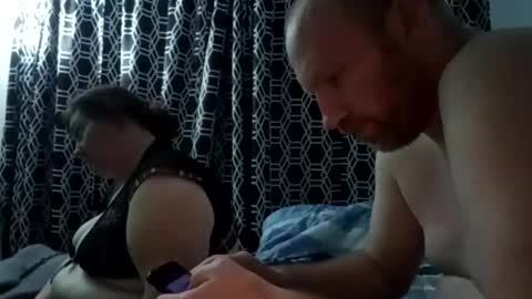 Snapshot of steversonadam0 chatting on December 5, 2025, 2:31 am AA online show from December 5, 2025, 2:31 am