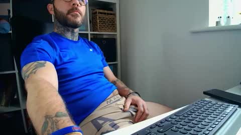 stevie_rae online show from November 11, 2025, 9:09 am