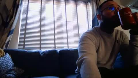 stevie_rae online show from November 18, 2025, 10:31 am