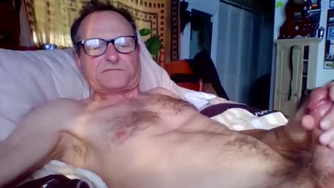 steviehard7 online show from February 8, 2025, 11:24 pm