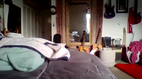 steviehard7 online show from September 23, 2025, 11:19 pm