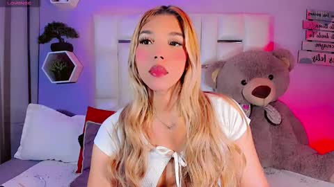 Snapshot of steyseequeen chatting on February 16, 2025, 9:48 pm Steisee Reyes online show from February 16, 2025, 9:48 pm