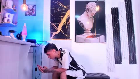 Stiven  brendan online show from February 20, 2025, 8:50 am