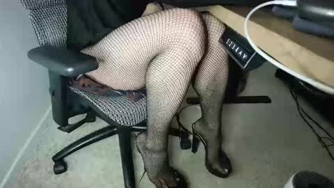 StilettoDoll online show from November 6, 2025, 1:06 am