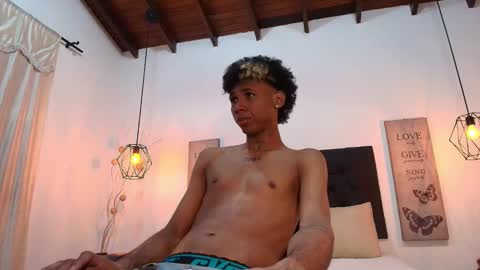 Stiven  online show from November 25, 2025, 4:01 am