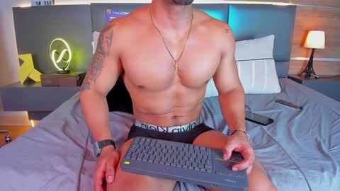 Snapshot of stone_lee_ chatting on January 31, 2025, 1:12 pm Stone Lee online show from January 31, 2025, 1:12 pm