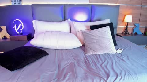 Snapshot of stone_lee_ chatting on February 5, 2025, 11:23 am Stone Lee online show from February 5, 2025, 11:23 am