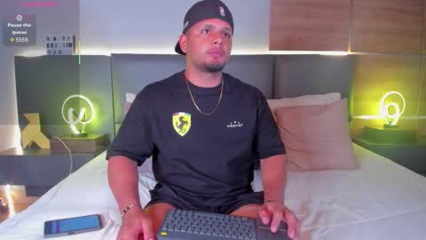 Snapshot of stone_lee_ chatting on September 16, 2025, 1:50 am Stone Lee online show from September 16, 2025, 1:50 am