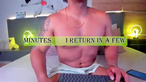 Snapshot of stone_lee_ chatting on October 28, 2025, 9:57 am Stone Lee online show from October 28, 2025, 9:57 am