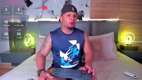 Snapshot of stone_lee_ chatting on November 4, 2025, 9:08 am Stone Lee online show from November 4, 2025, 9:08 am