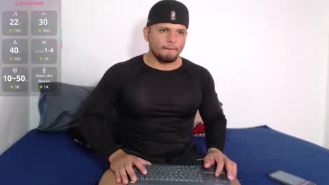 Snapshot of stone_lee_ chatting on December 2, 2025, 6:30 am Stone Lee online show from December 2, 2025, 6:30 am